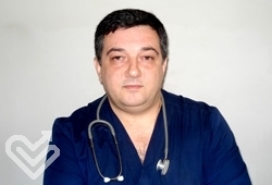 ՀՀ ԱՆ գլխավոր անեսթեզիոլոգ ռեանիմատոլոգ, &laquo;Նաիրի&raquo;  ԲԿ գլխավոր տնօրենի առաջին տեղակալ,  &laquo;Նաիրի&raquo;  և &laquo;Էրեբունի&raquo;  ԲԿ&ndash;ների անեսթեզիոլոգիայի և ռեանիմատոլոգիայի ծառայությունների ղեկավար Անատոլի Սերգեյի Գնունի