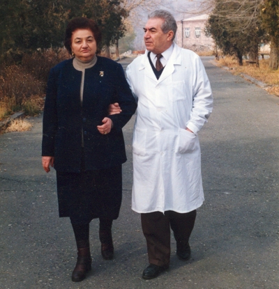 &laquo;Կոչումով բժիշկ&raquo;. Անանիկյաններ