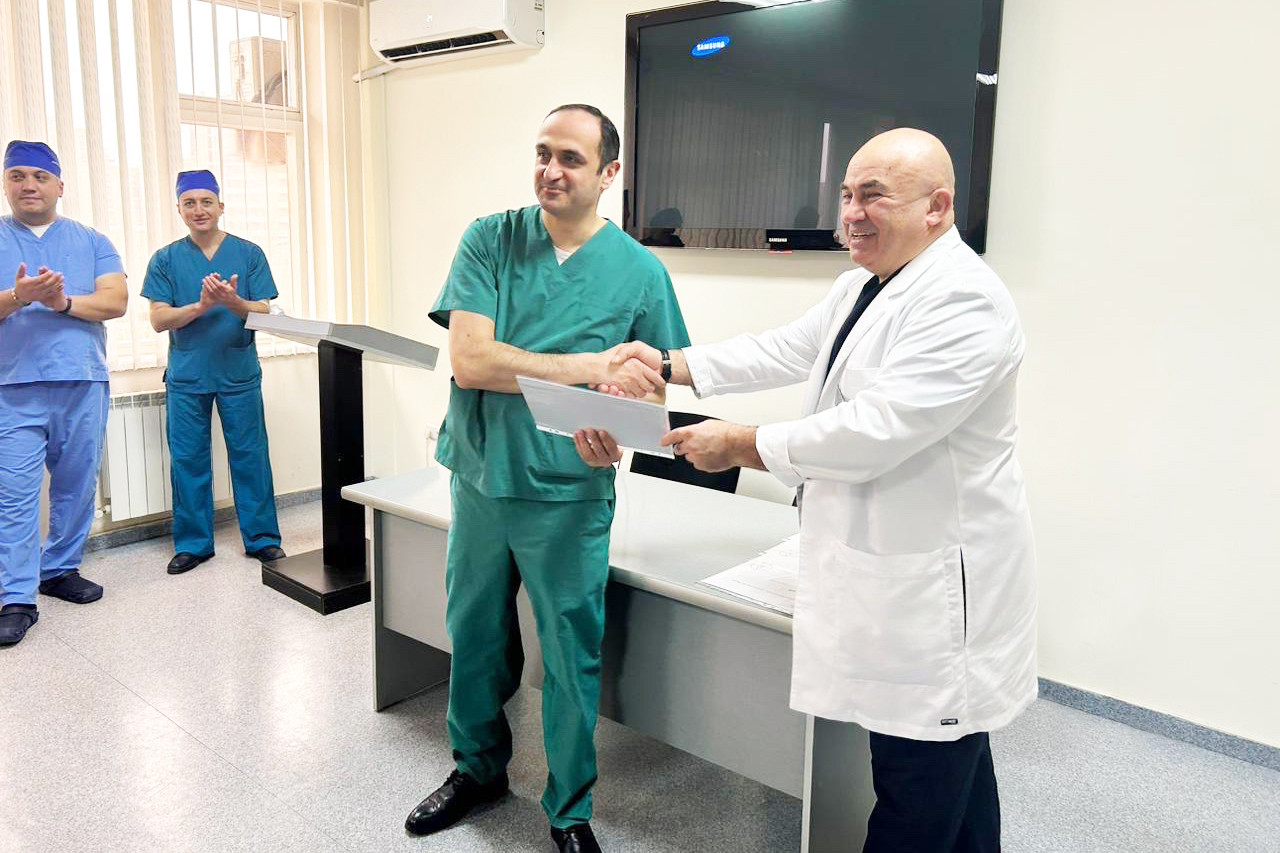 &nbsp;Ճողվածքների լապարոսկոպիկ վիրահատության մասնագիտացված դասընթաց &laquo;Նաիրի&raquo; ԲԿ-ում