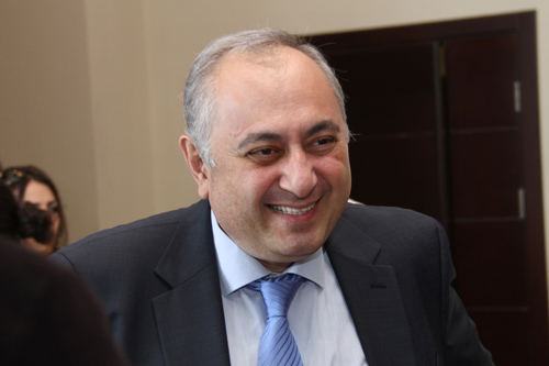 &laquo;Իզմիրլյան&raquo; բժշկական կենտրոնի տնօրեն Արմեն Չարչյան