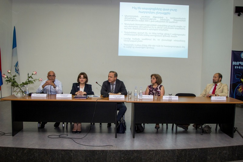  ԵՊԲՀ. Կայացավ &laquo;Ընտանեկան բժշկության ակադեմիական միավորում&raquo; կազմակերպության 10-ամյակին նվիրված Ընտանեկան բժշկության 4-րդ միջազգային երկօրյա գիտաժողովը